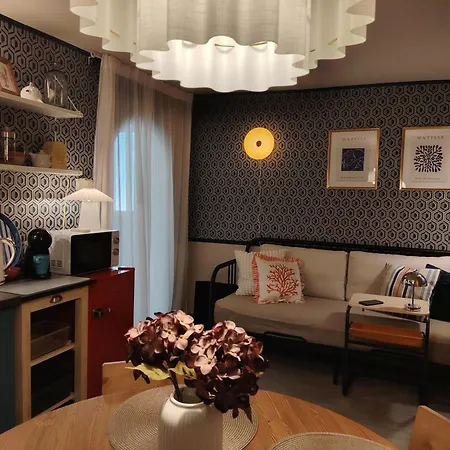 Nonna Kate's Retro With Garden Terrace Apartamento *