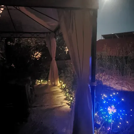 شقة Nonna Kate's Retro With Garden Terrace *